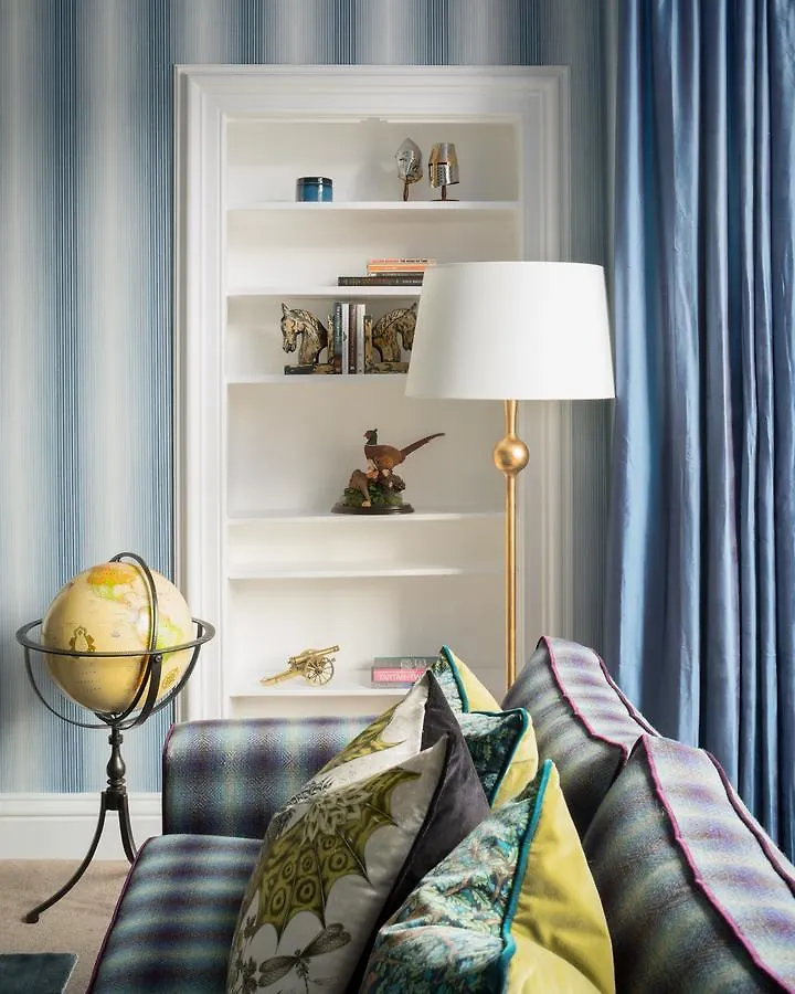 Hillside Luxury Apartment