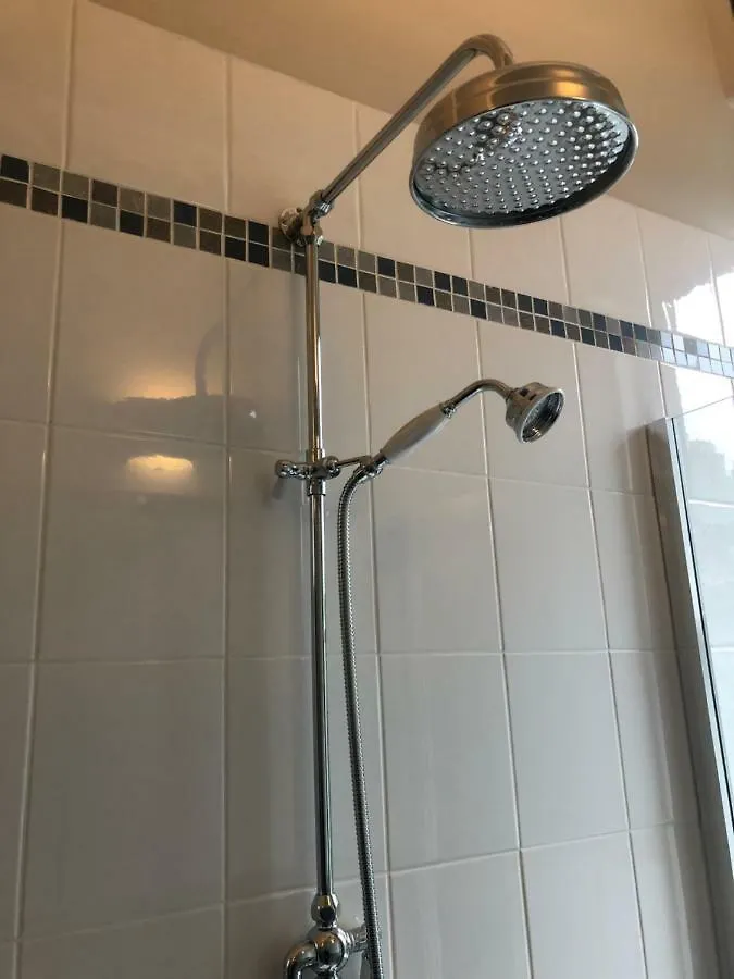 Hillside Luxury Apartment 0*, אדינבורו בריטניה